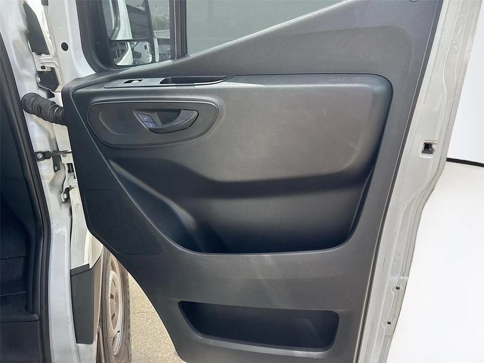 2020 Mercedes-Benz VS30 Sprinter - Image 7 of 14