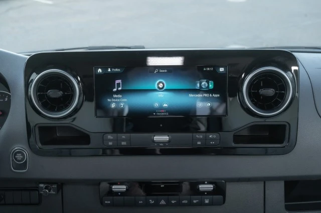 2020 Mercedes-Benz VS30 Sprinter - Image 23 of 27