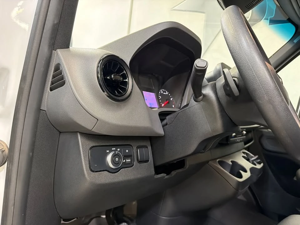 2020 Mercedes-Benz VS30 Sprinter - Image 15 of 20