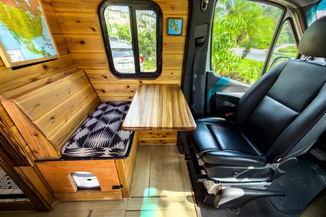 2020 Mercedes-Benz VS30 Sprinter - Image 28 of 31