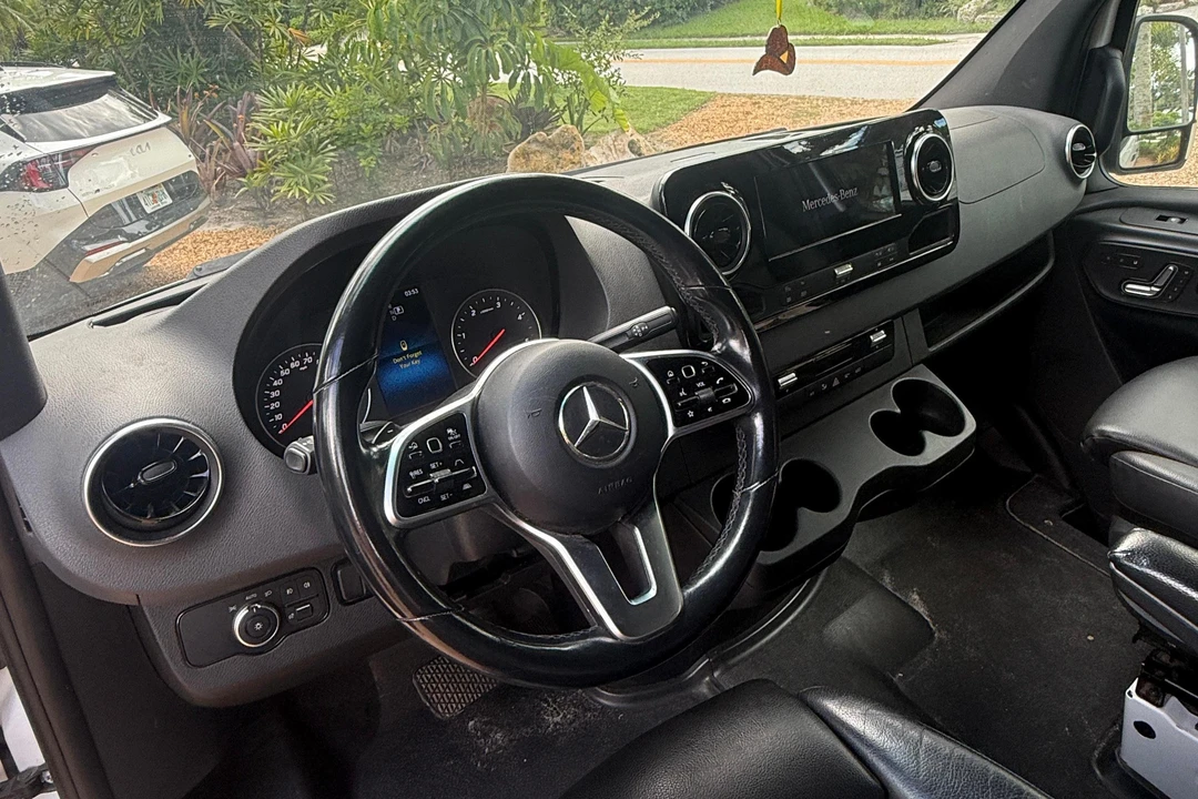 2020 Mercedes-Benz VS30 Sprinter - Image 27 of 31