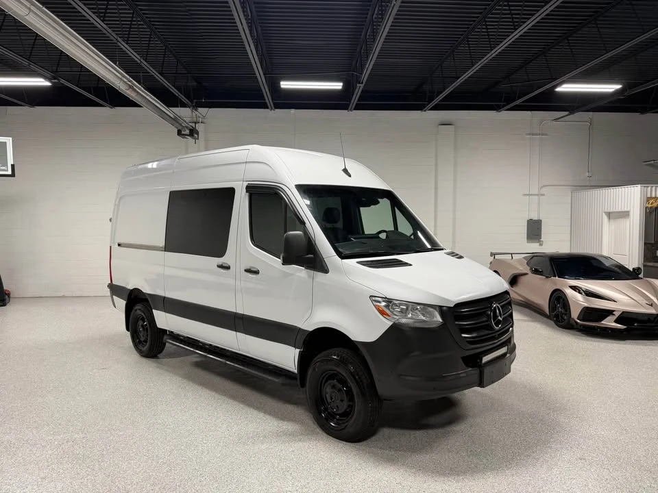 2020 Mercedes-Benz VS30 Sprinter - Image 2 of 16