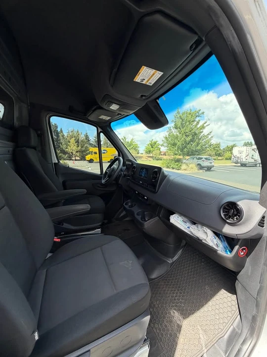 2020 Mercedes-Benz VS30 Sprinter - Image 18 of 20