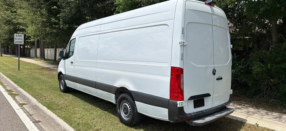 2020 Mercedes-Benz VS30 Sprinter - Image 3 of 18