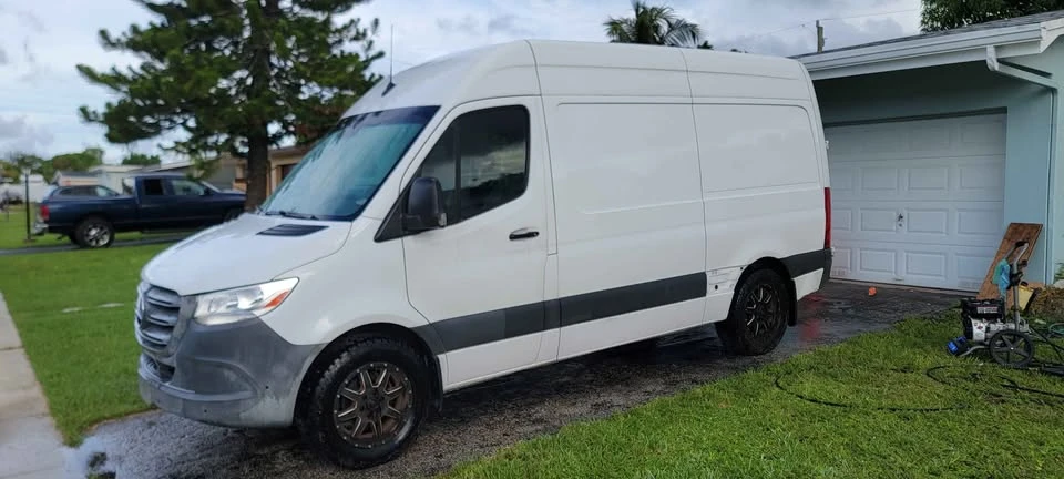 2020 Mercedes-Benz VS30 Sprinter - Image 4 of 9