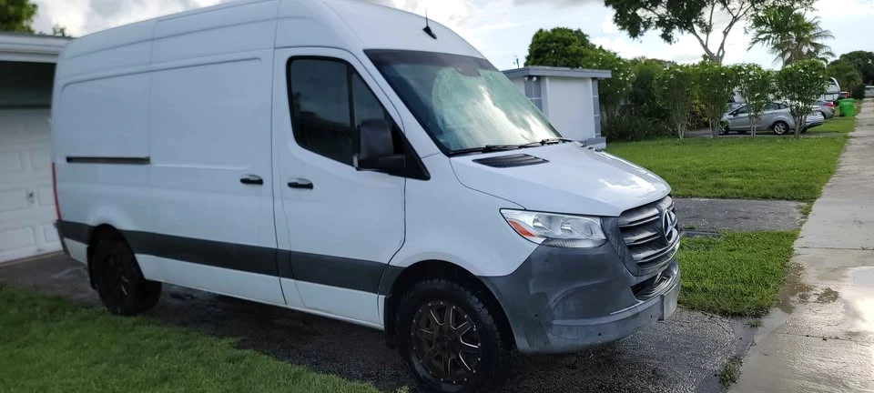 2020 Mercedes-Benz VS30 Sprinter - Image 2 of 9