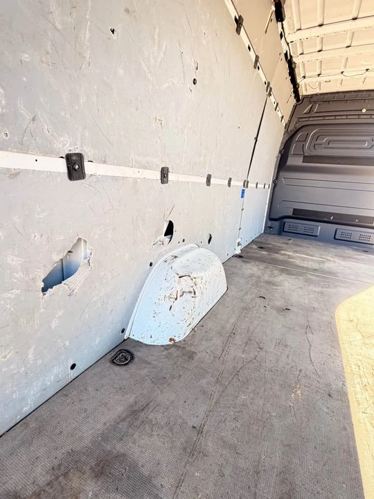 2020 Mercedes-Benz VS30 Sprinter - Image 15 of 20