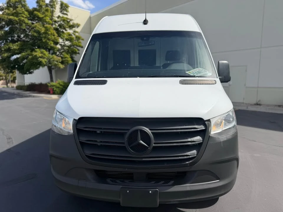 2020 Mercedes-Benz VS30 Sprinter - Image 2 of 19