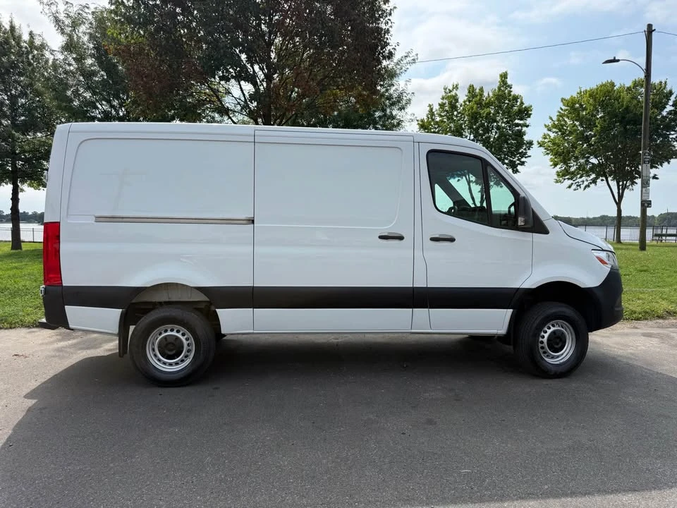 2020 Mercedes-Benz VS30 Sprinter - Image 2 of 20