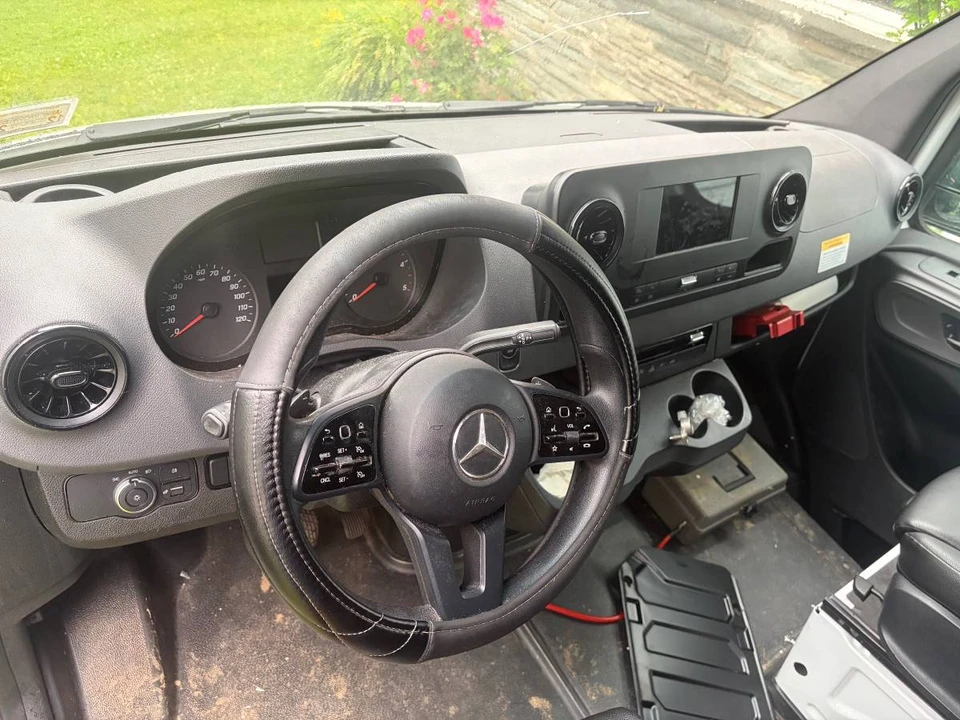 2020 Mercedes-Benz VS30 Sprinter - Image 8 of 14