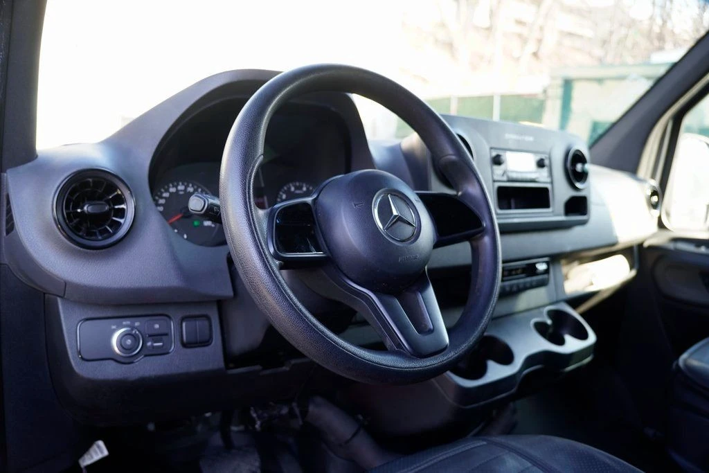 2020 Mercedes-Benz VS30 Sprinter - Image 2 of 21