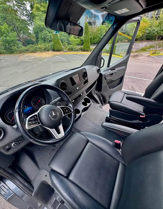 2020 Mercedes-Benz VS30 Sprinter - Image 9 of 18