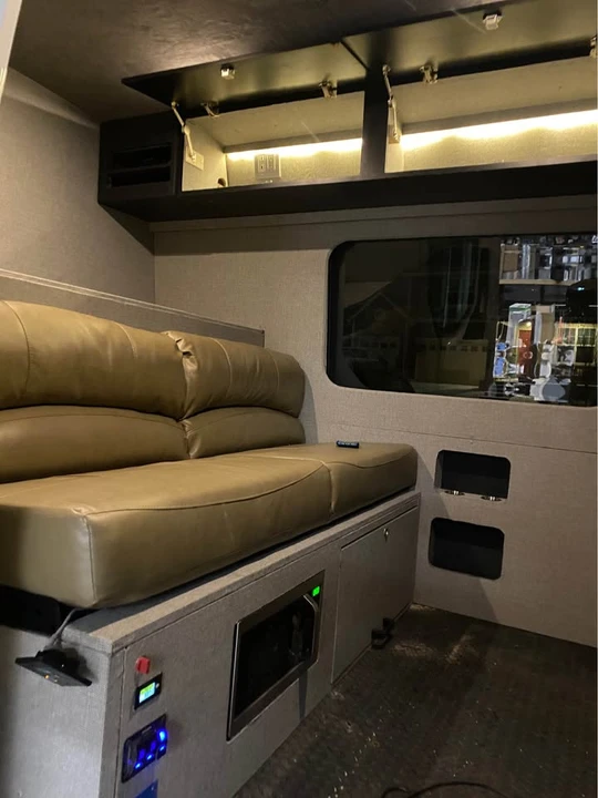 2020 Mercedes-Benz VS30 Sprinter - Image 9 of 10