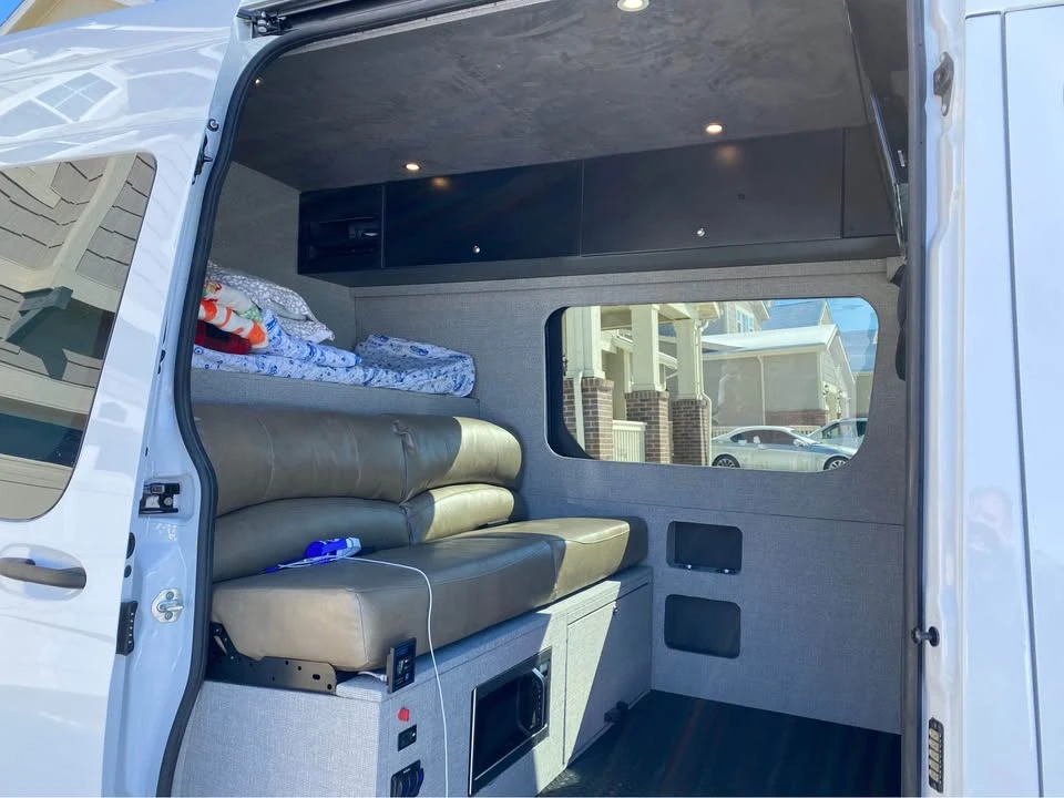 2020 Mercedes-Benz VS30 Sprinter - Image 8 of 10