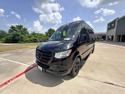 2020 Mercedes-Benz Sprinter 2500 First Class Customs Business Class