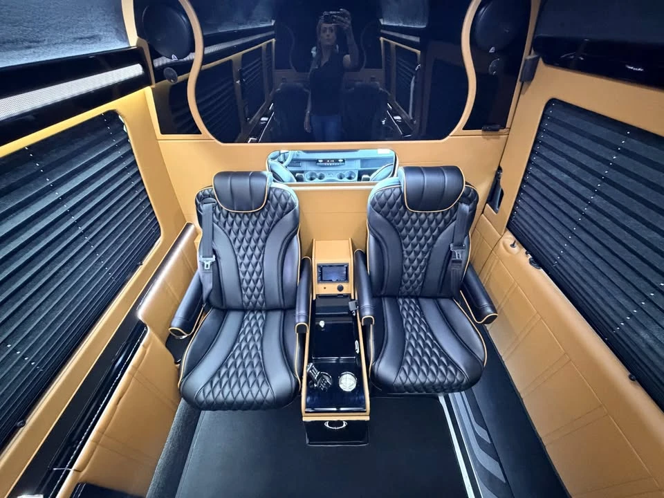 2020 Mercedes-Benz VS30 Sprinter - Image 10 of 20