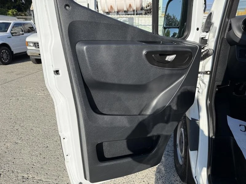 2020 Mercedes-Benz VS30 Sprinter - Image 13 of 20