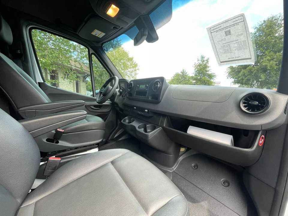 2020 Mercedes-Benz VS30 Sprinter - Image 17 of 21