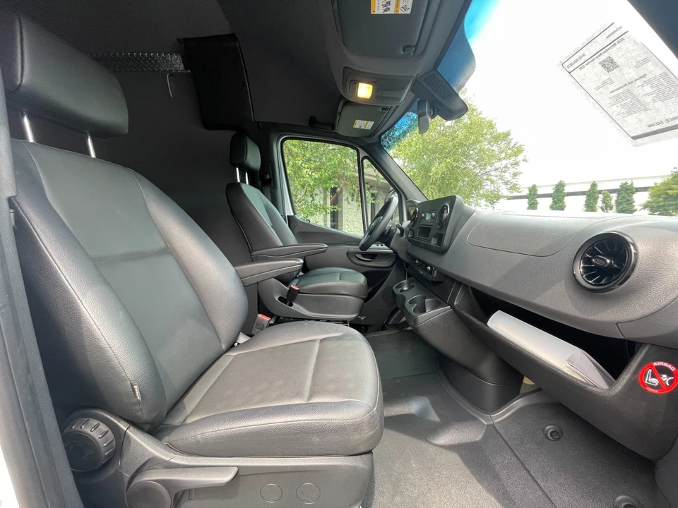 2020 Mercedes-Benz VS30 Sprinter - Image 15 of 21