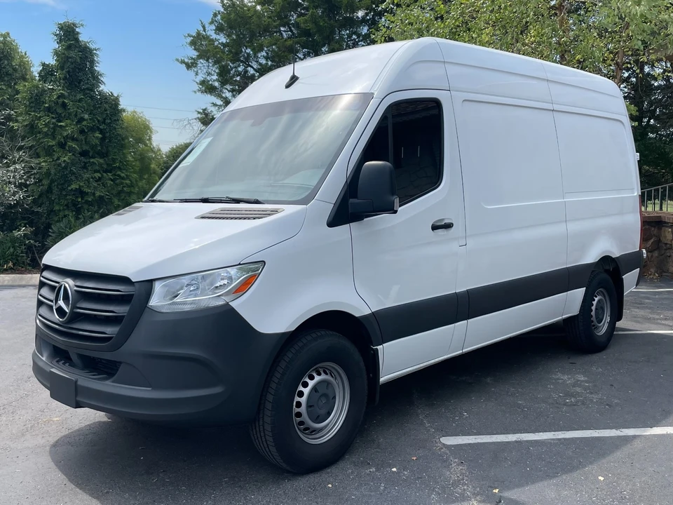 2020 Mercedes-Benz VS30 Sprinter - Image 2 of 12