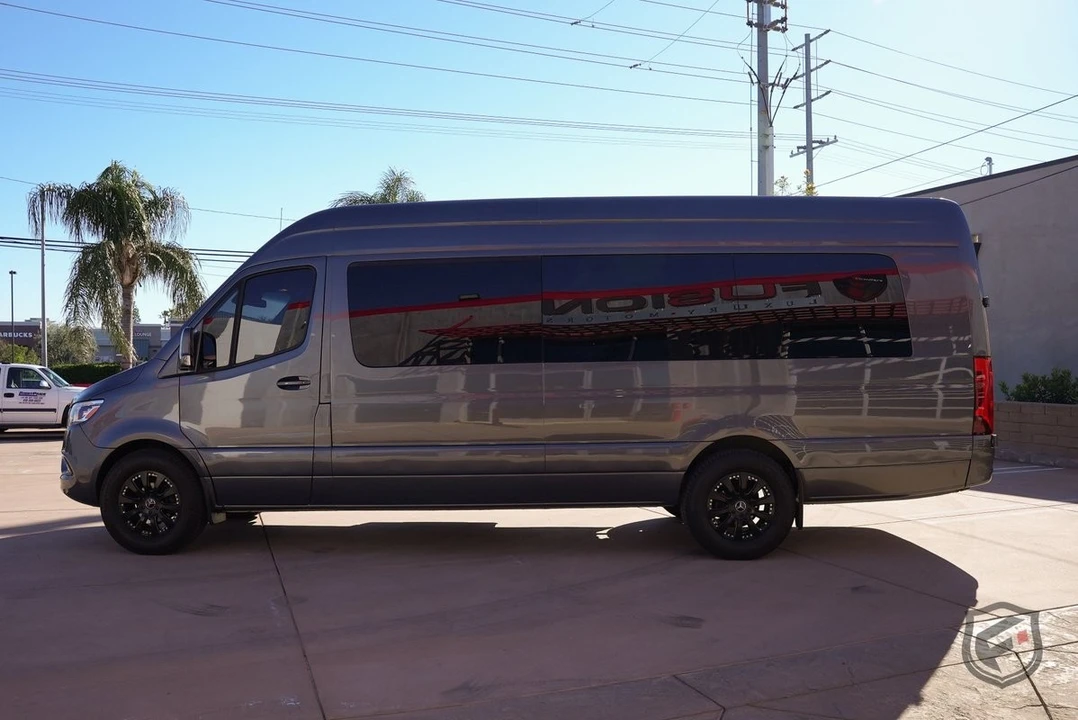 2020 Mercedes-Benz VS30 Sprinter - Image 5 of 12