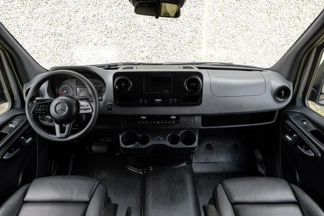 2020 Mercedes-Benz VS30 Sprinter - Image 16 of 21