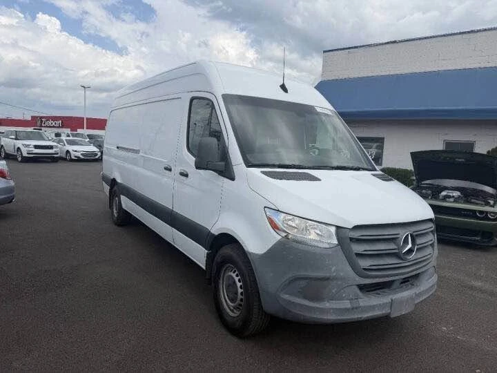 2020 Mercedes-Benz VS30 Sprinter - Image 2 of 6