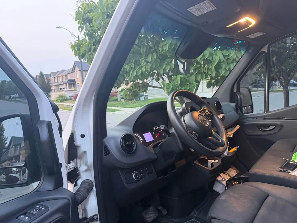 2020 Mercedes-Benz VS30 Sprinter - Image 15 of 17