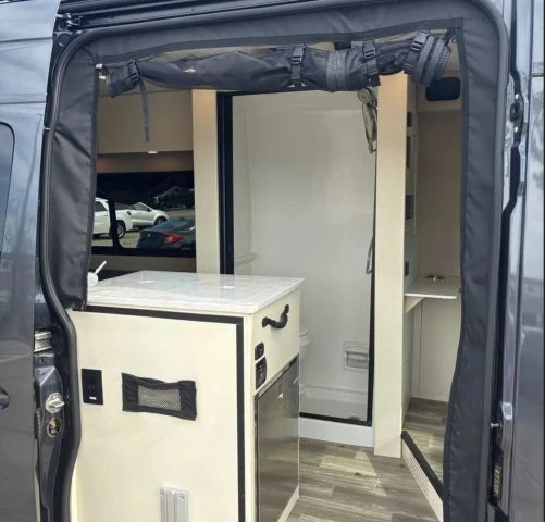 2020 Mercedes-Benz VS30 Sprinter - Image 9 of 9