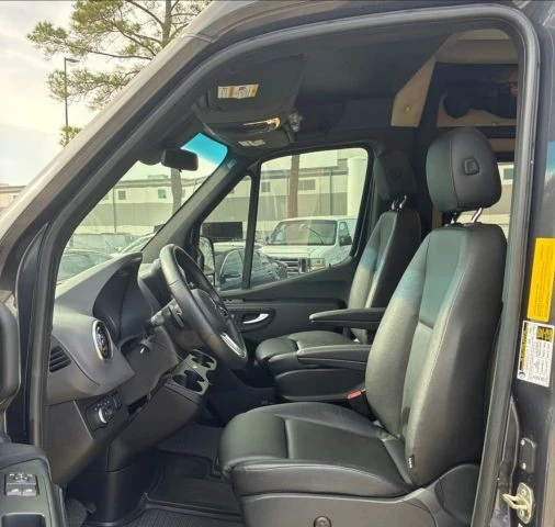 2020 Mercedes-Benz VS30 Sprinter - Image 6 of 9