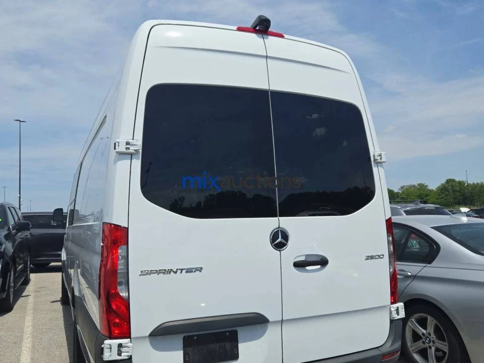 2020 Mercedes-Benz VS30 Sprinter - Image 2 of 2