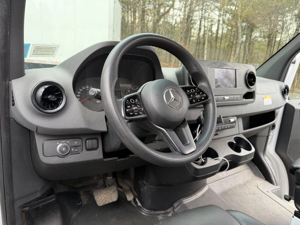 2020 Mercedes-Benz VS30 Sprinter - Image 16 of 21