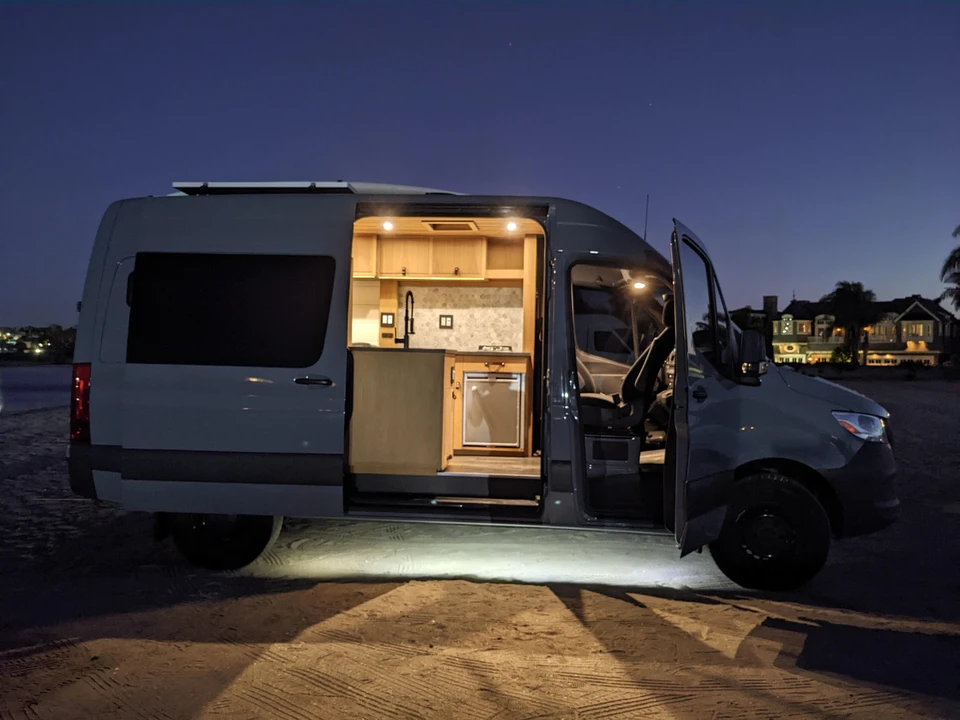 2020 Mercedes-Benz VS30 Sprinter - Image 11 of 31