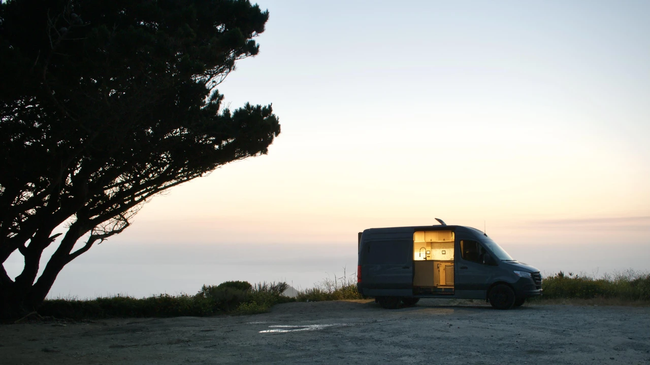 2020 Mercedes-Benz VS30 Sprinter - Image 12 of 31