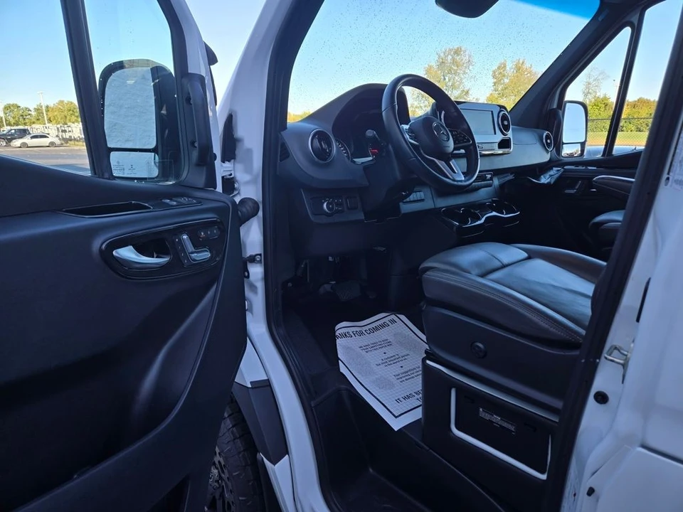 2020 Mercedes-Benz VS30 Sprinter - Image 4 of 21