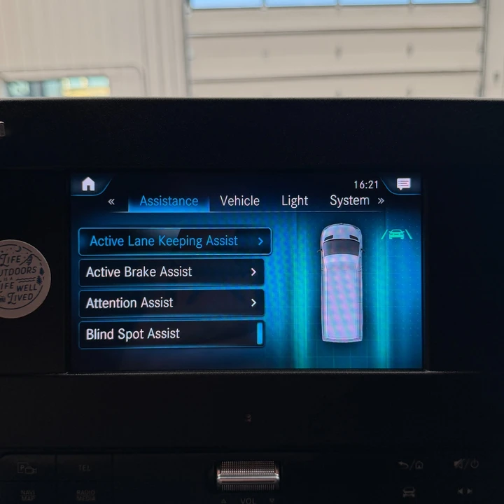 2020 Mercedes-Benz VS30 Sprinter - Image 9 of 21