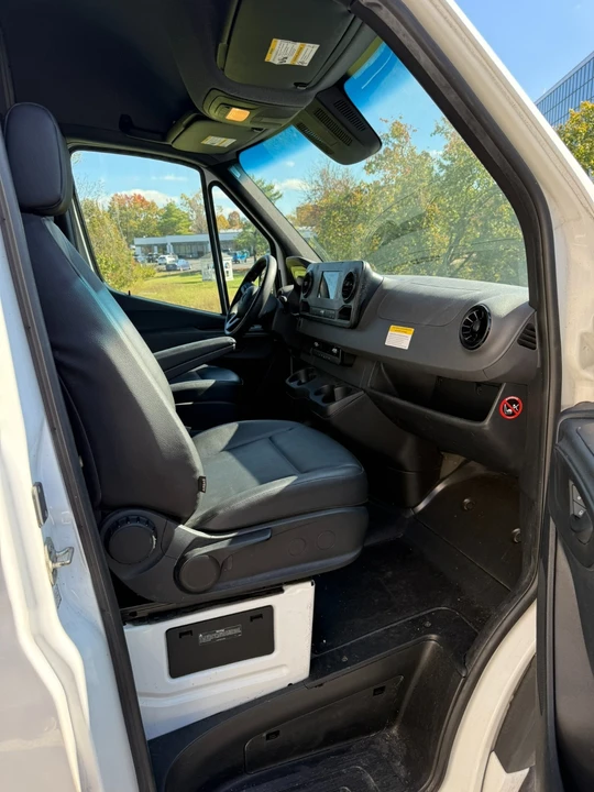 2020 Mercedes-Benz VS30 Sprinter - Image 11 of 12