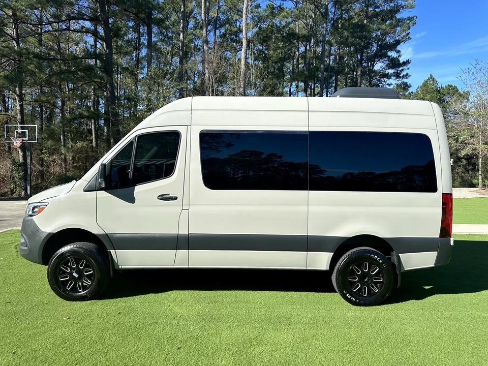 2020 Mercedes-Benz VS30 Sprinter - Image 2 of 21