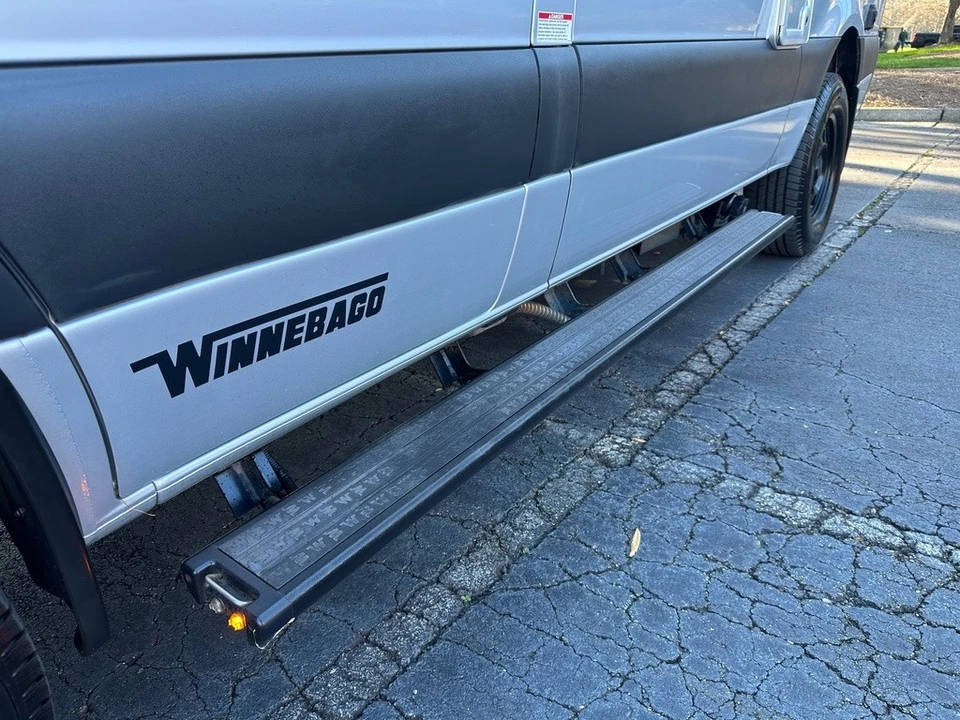 2020 Winnebago - Image 8 of 21