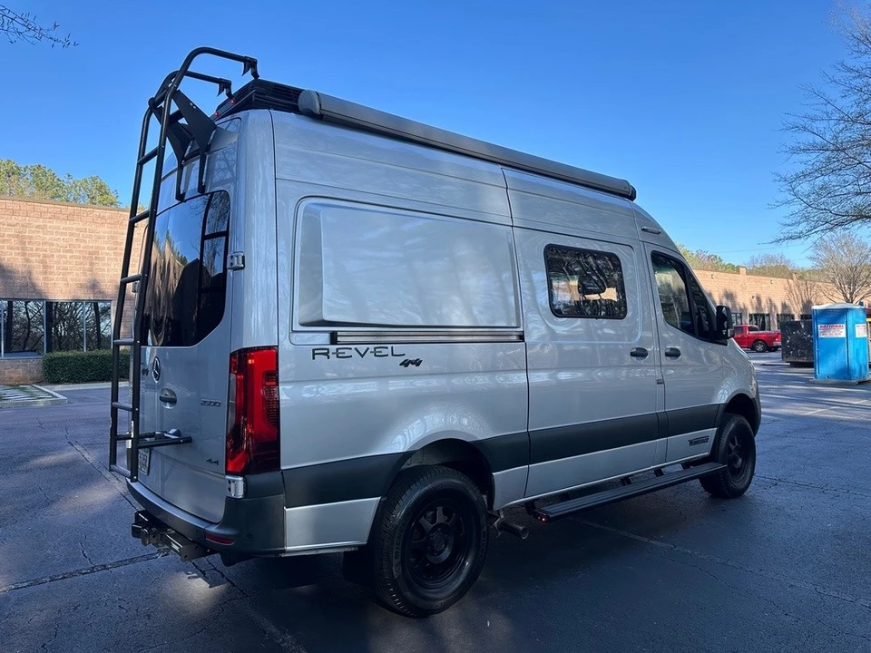 2020 Winnebago - Image 16 of 21