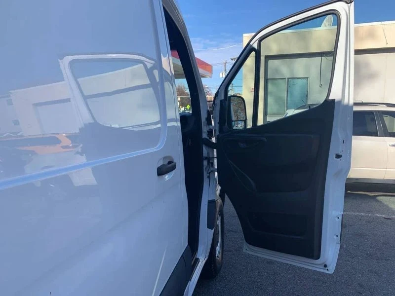 2020 Mercedes-Benz VS30 Sprinter - Image 11 of 12