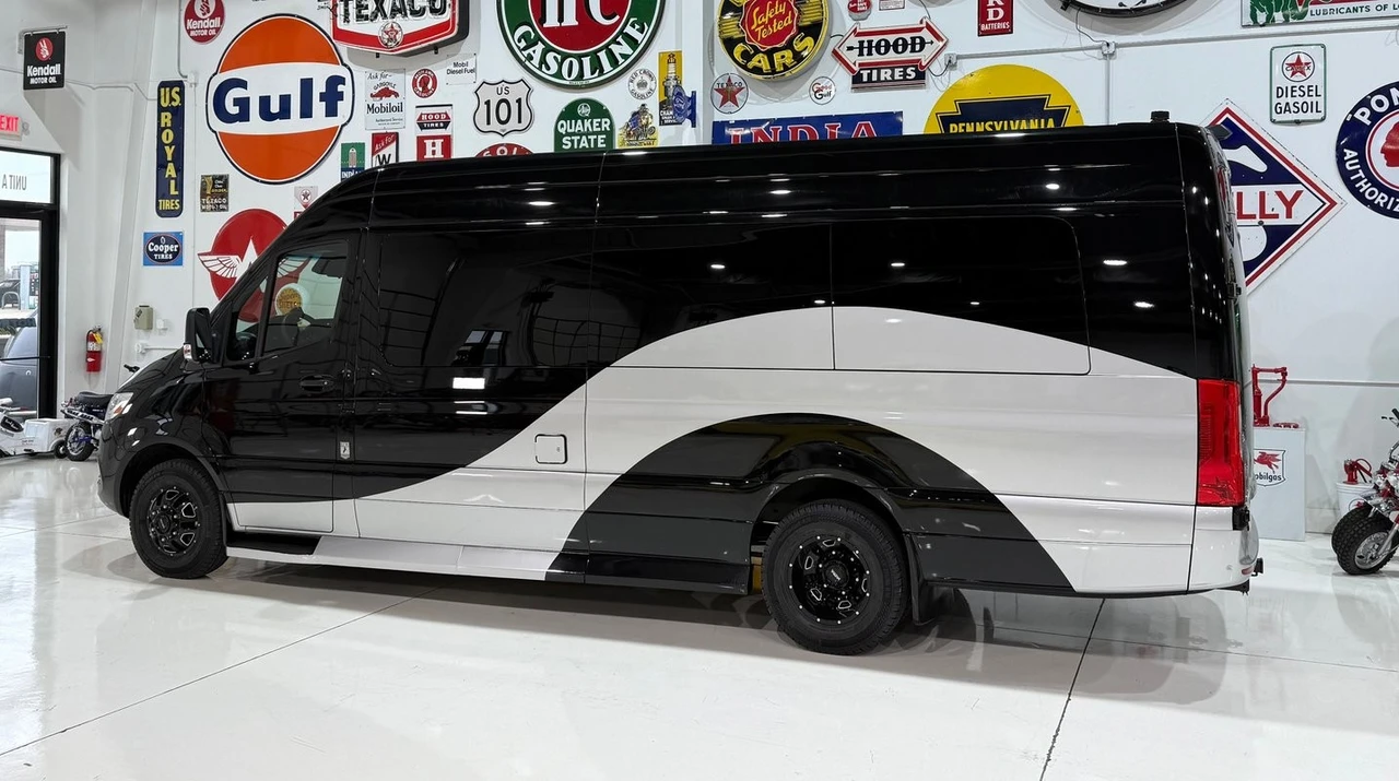 2020 Mercedes-Benz VS30 Sprinter - Image 10 of 21