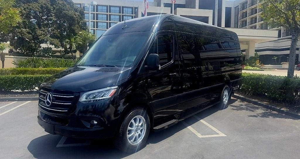 2020 Mercedes-Benz VS30 Sprinter - Image 2 of 21