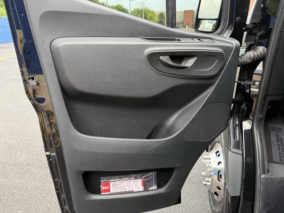 2020 Mercedes-Benz VS30 Sprinter - Image 16 of 21