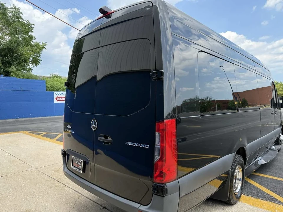 2020 Mercedes-Benz VS30 Sprinter - Image 10 of 21