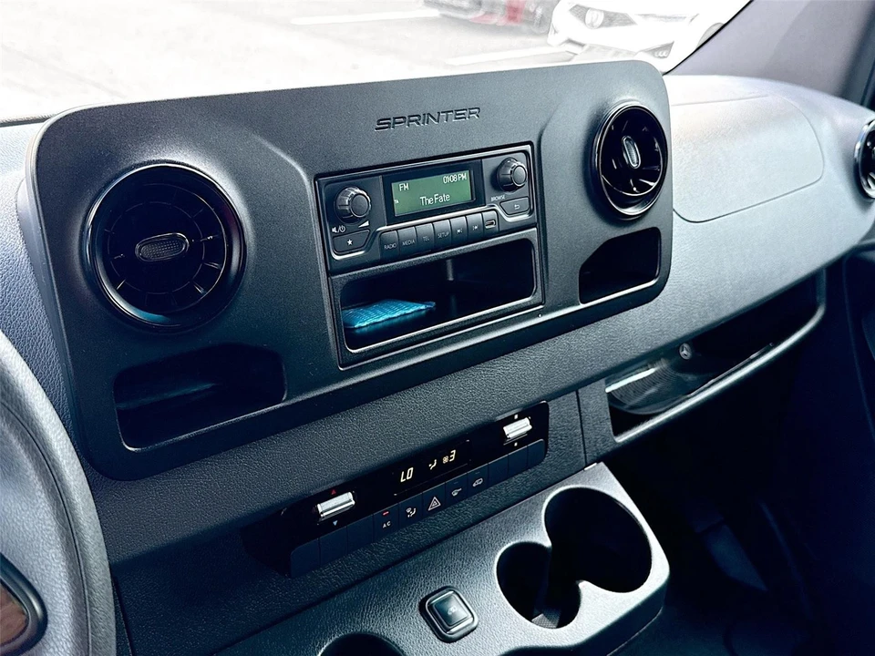 2020 Mercedes-Benz VS30 Sprinter - Image 11 of 21