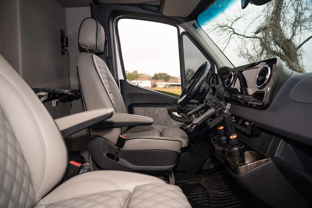 2020 Mercedes-Benz VS30 Sprinter - Image 30 of 31