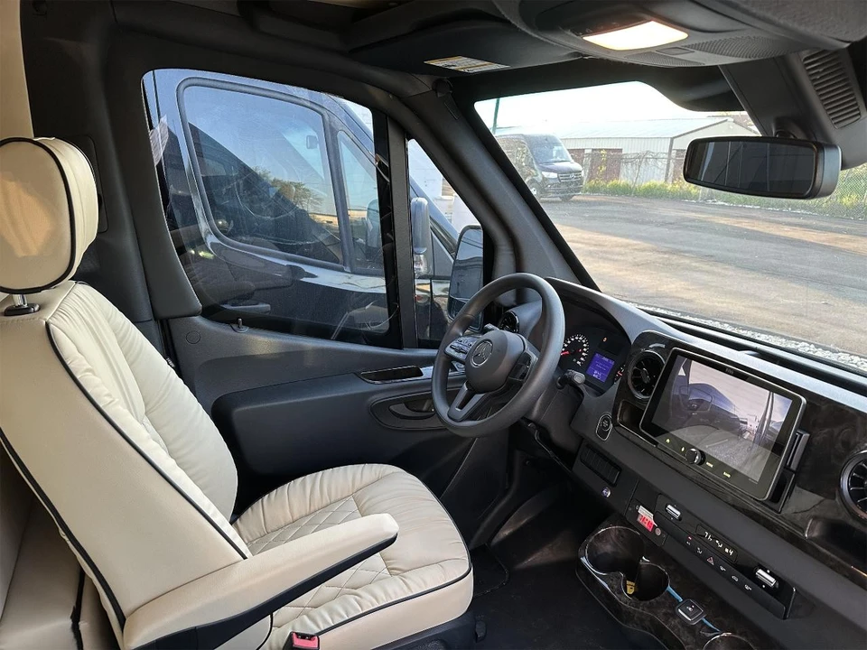 2020 Mercedes-Benz VS30 Sprinter - Image 17 of 31