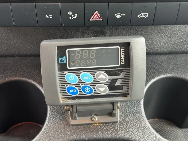 2020 Mercedes-Benz VS30 Sprinter - Image 13 of 20