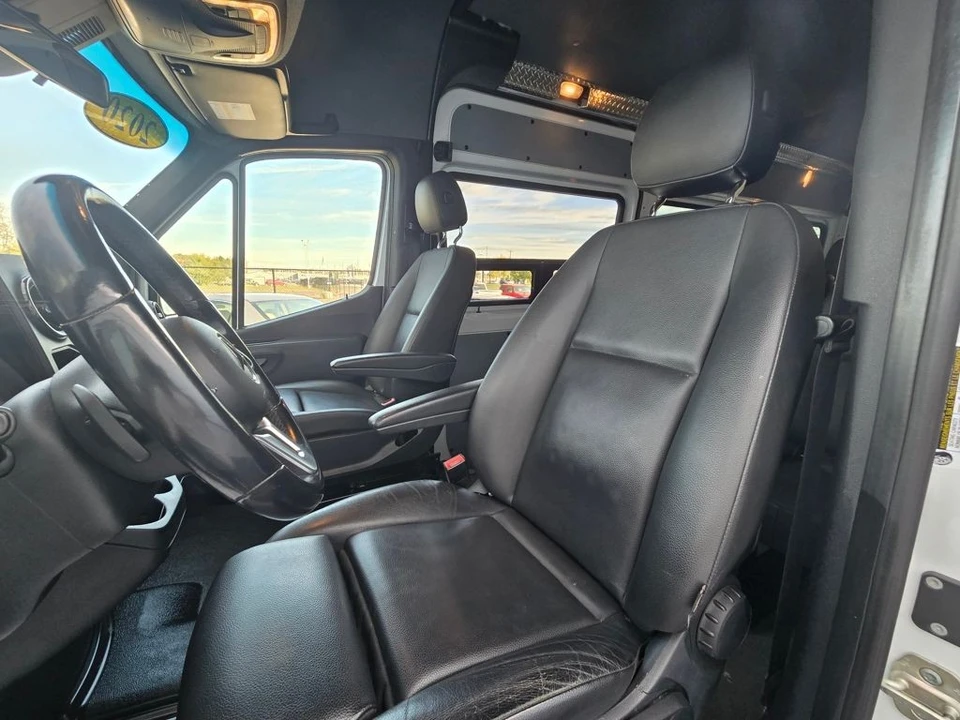 2020 Mercedes-Benz VS30 Sprinter - Image 18 of 21